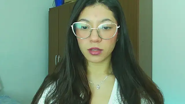 Snapshot of LissyM chatting on 7, 11, 2025 LissyM online show from 7, 11, 2025