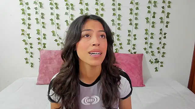 emily jonessxx online show from 13, 2, 2026