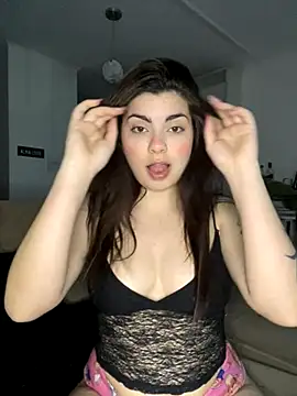 Snapshot of dorneles20 chatting on 18, 11, 2025 dorneles20 online show from 18, 11, 2025