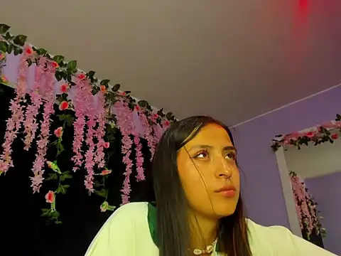 Snapshot of Gabyy_Cooper_ chatting on 11, 6, 2026 Gabyy Cooper online show from 11, 6, 2026