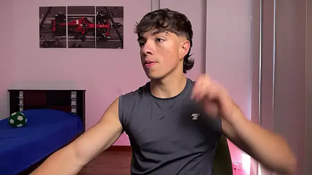 Snapshot of JUSTIN_JHONS chatting on 21, 11, 2025 JUSTIN JHONS online show from 21, 11, 2025