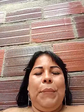 Snapshot of mother2-divorced chatting on 16, 4, 2026 mother2-divorced online show from 16, 4, 2026