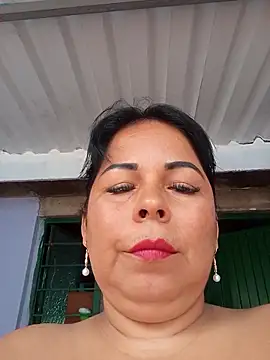 Snapshot of mother2-divorced chatting on 18, 4, 2026 mother2-divorced online show from 18, 4, 2026