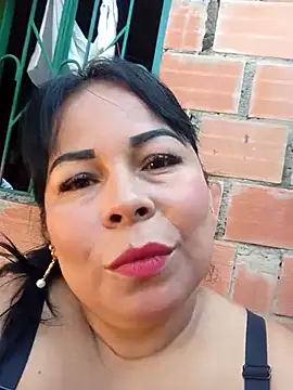Snapshot of mother2-divorced chatting on 26, 4, 2026 mother2-divorced online show from 26, 4, 2026