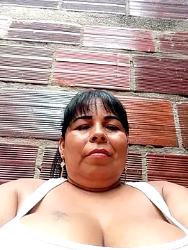 Snapshot of mother2-divorced chatting on 30, 4, 2026 mother2-divorced online show from 30, 4, 2026