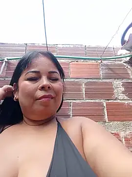 Snapshot of mother2-divorced chatting on 28, 5, 2026 mother2-divorced online show from 28, 5, 2026