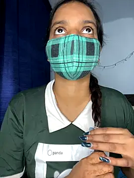 Snapshot of Cute_Marina chatting on 12, 11, 2025 Cute Marina online show from 12, 11, 2025