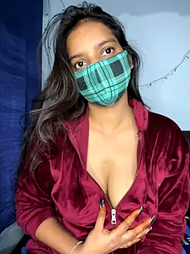 Snapshot of Cute_Marina chatting on 13, 11, 2025 Cute Marina online show from 13, 11, 2025