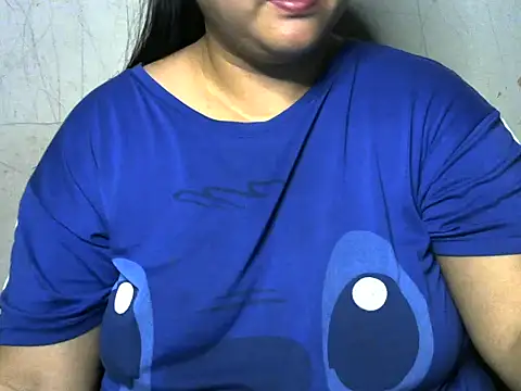 Snapshot of Azaleah30 chatting on 24, 10, 2025 Azaleah30 online show from 24, 10, 2025