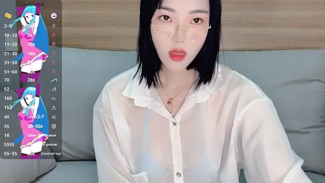 Snapshot of upoo7lt chatting on 15, 12, 2025 upoo7lt online show from 15, 12, 2025