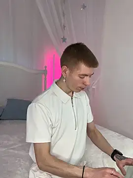 Snapshot of Cristian__Dior chatting on 21, 2, 2026 Cristian Dior online show from 21, 2, 2026