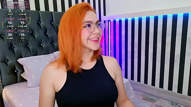 Snapshot of sussiestrawberry chatting on 30, 10, 2025 sussiestrawberry online show from 30, 10, 2025