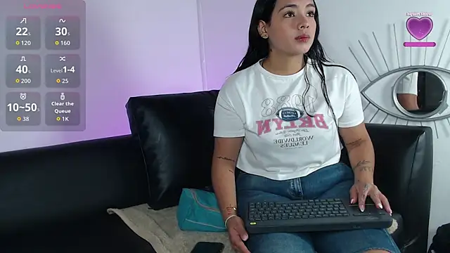 Juanita angell online show from 28, 11, 2025