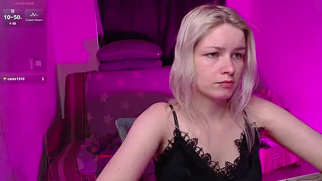 Snapshot of CherryNight6 chatting on 9, 7, 2026 CherryNight6 online show from 9, 7, 2026