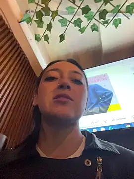 Lia  white online show from 30, 11, 2025