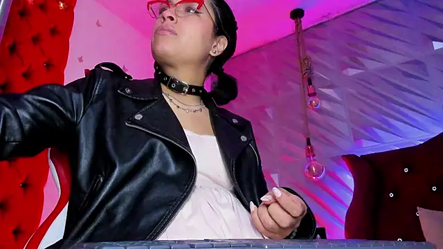Roxanne Han online show from 29, 5, 2026