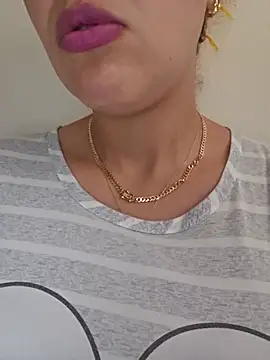 Sexy-girl online show from 5, 7, 2026