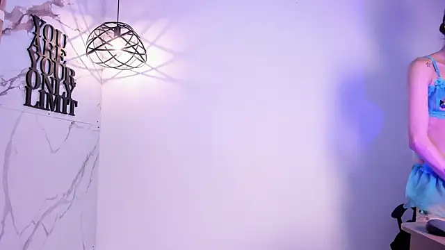 Snapshot of Violet-Storm- chatting on 25, 11, 2025 Violet-Storm- online show from 25, 11, 2025