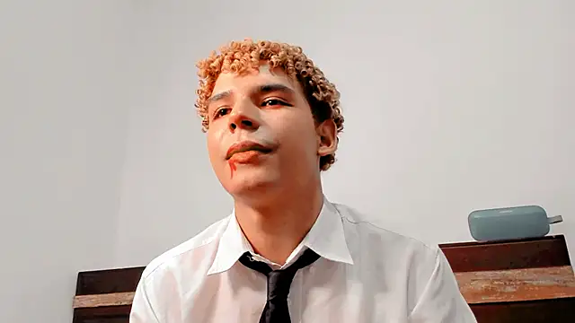 Snapshot of Daark_Eros chatting on 27, 10, 2025 Daark Eros online show from 27, 10, 2025