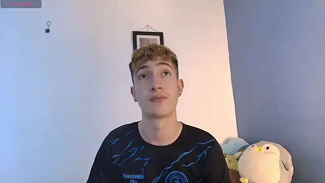 Snapshot of Erick_Taylor3 chatting on 14, 6, 2026 Erick Taylor3 online show from 14, 6, 2026