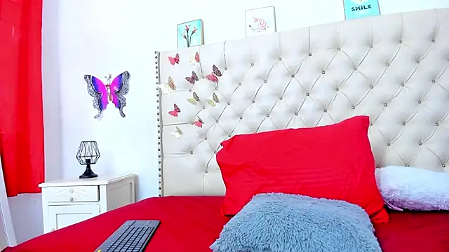 Snapshot of celena_wonder chatting on 14, 12, 2025 celena wonder online show from 14, 12, 2025