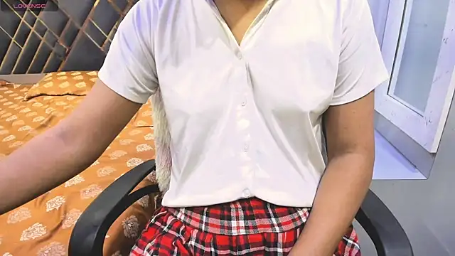 Snapshot of IndianKittey chatting on 2, 11, 2025 IndianKittey online show from 2, 11, 2025