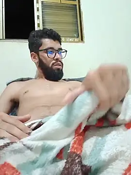 Snapshot of FerrariniHott chatting on 4, 12, 2025 FerrariniHott online show from 4, 12, 2025