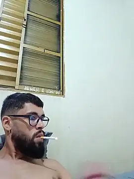 Snapshot of FerrariniHott chatting on 16, 12, 2025 FerrariniHott online show from 16, 12, 2025