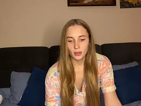 little-girl05 online show from 3, 12, 2025