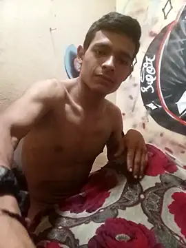 Snapshot of HSexy_Men00 chatting on 23, 10, 2025 HSexy Men00 online show from 23, 10, 2025