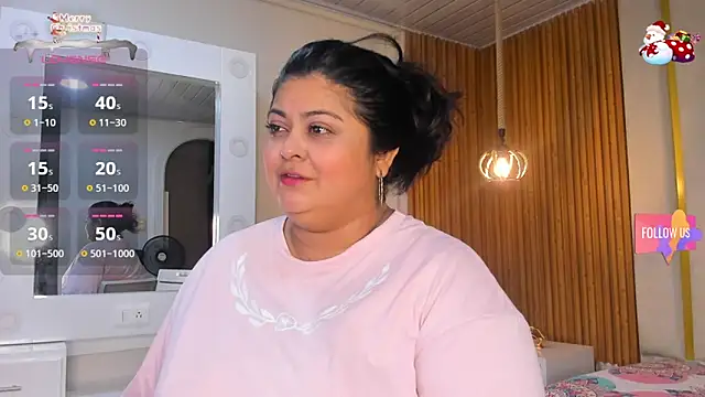 Hanna curvy  online show from 4, 12, 2025