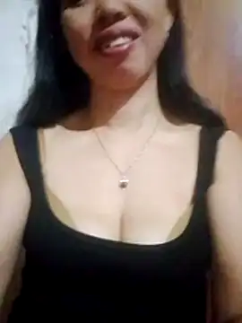 Snapshot of TRIEUTRIEU20 chatting on 4, 5, 2026 TRIEUTRIEU20 online show from 4, 5, 2026