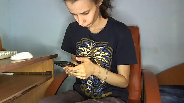 andreea713 online show from 12, 3, 2026