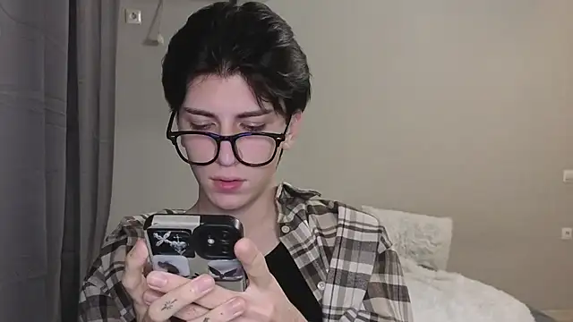 Snapshot of Oliver_star_boy_ chatting on 27, 10, 2025 Oliver star boy online show from 27, 10, 2025