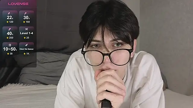 Snapshot of Oliver_star_boy_ chatting on 20, 12, 2025 Oliver star boy online show from 20, 12, 2025