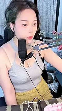 Snapshot of xiaobao-1188 chatting on 15, 11, 2025 xiaobao-1188 online show from 15, 11, 2025