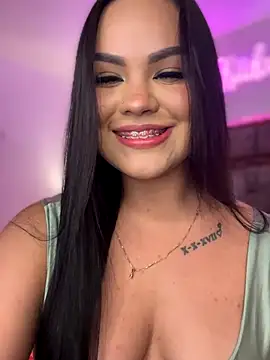 amber white15 online show from 2, 11, 2025