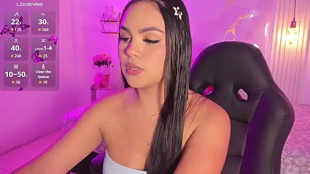 amber white15 online show from 23, 5, 2026
