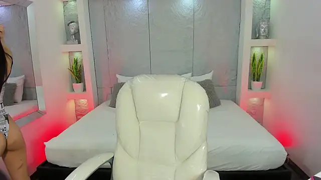 Snapshot of AmyColman_ chatting on 2, 12, 2025 AmyColman online show from 2, 12, 2025