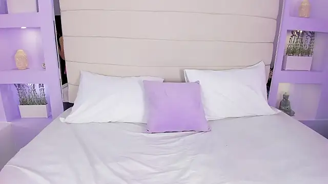 Snapshot of AmyColman_ chatting on 2, 2, 2026 AmyColman online show from 2, 2, 2026