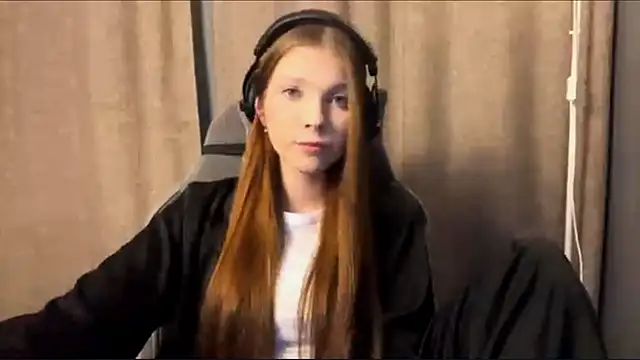 Snapshot of Softixq chatting on 9, 11, 2025 Softixq online show from 9, 11, 2025