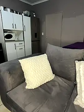 Snapshot of SweetCandy84 chatting on 28, 11, 2025 SweetCandy84 online show from 28, 11, 2025