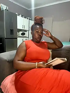 Snapshot of SweetCandy84 chatting on 14, 12, 2025 SweetCandy84 online show from 14, 12, 2025