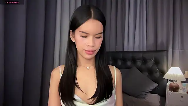 Snapshot of Candicemeow chatting on 9, 6, 2026 Candicemeow online show from 9, 6, 2026