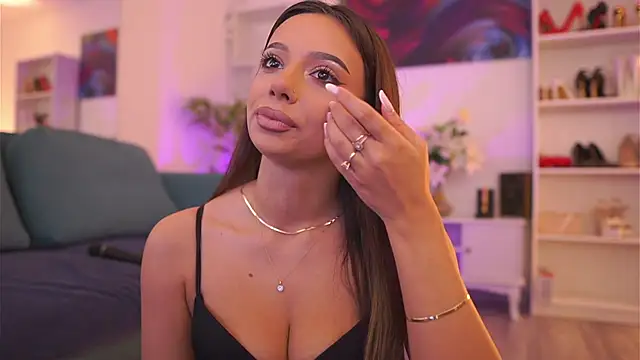 Aisha Bee online show from 2, 2, 2026