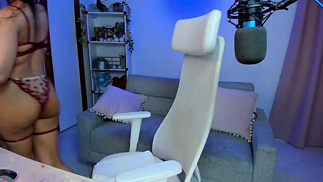 VenusIsLove  online show from 27, 7, 2026