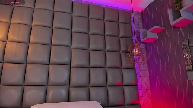 dannavelvet online show from 10, 4, 2026