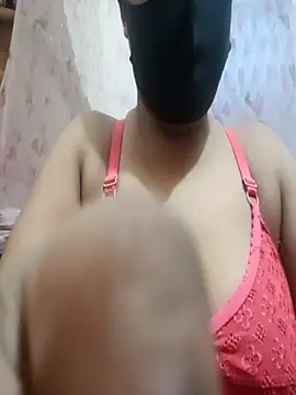 Snapshot of cherry-03 chatting on 23, 10, 2025 cherry-03 online show from 23, 10, 2025