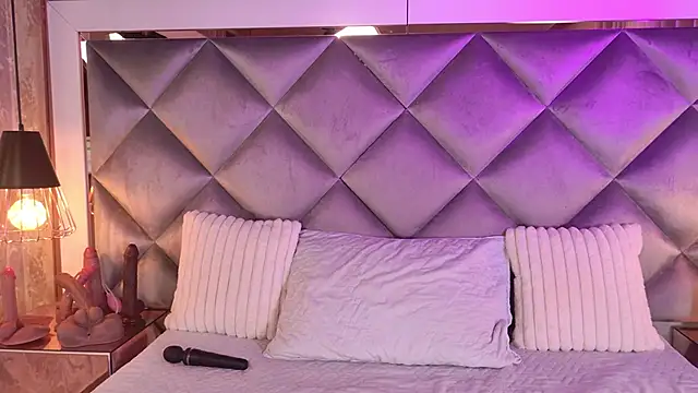  giggy 2 online show from 14, 11, 2025