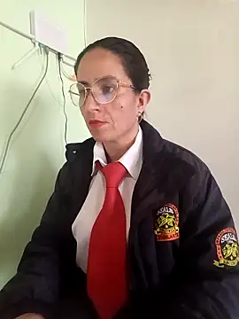 Snapshot of Valentina--1 chatting on 4, 11, 2025 Valentina--1 online show from 4, 11, 2025